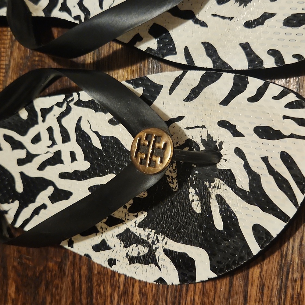 Tory Burch Sandals - Picture 2 of 7